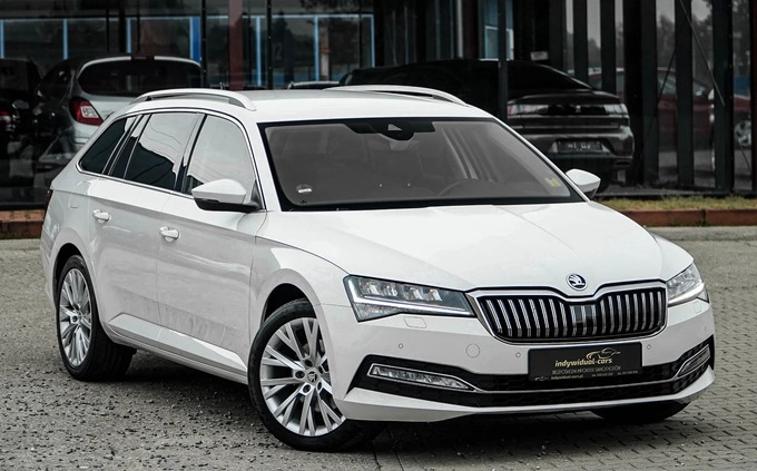 Skoda Superb cena 92900 przebieg: 178000, rok produkcji 2020 z Ogrodzieniec małe 781